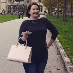 Meet your Posher, Amanda